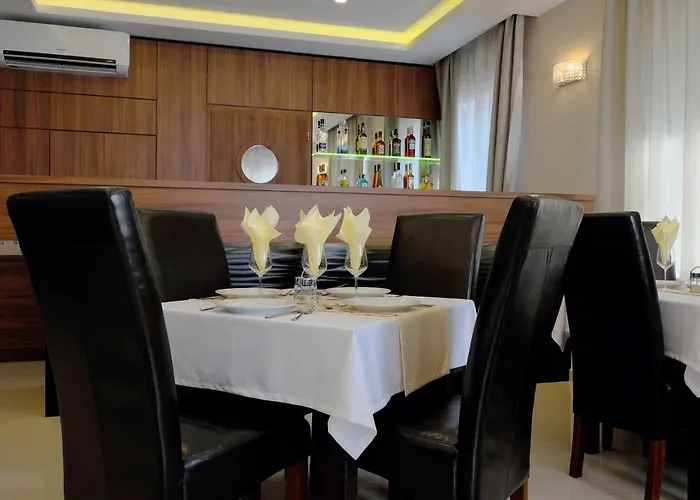 Vacz Hotel