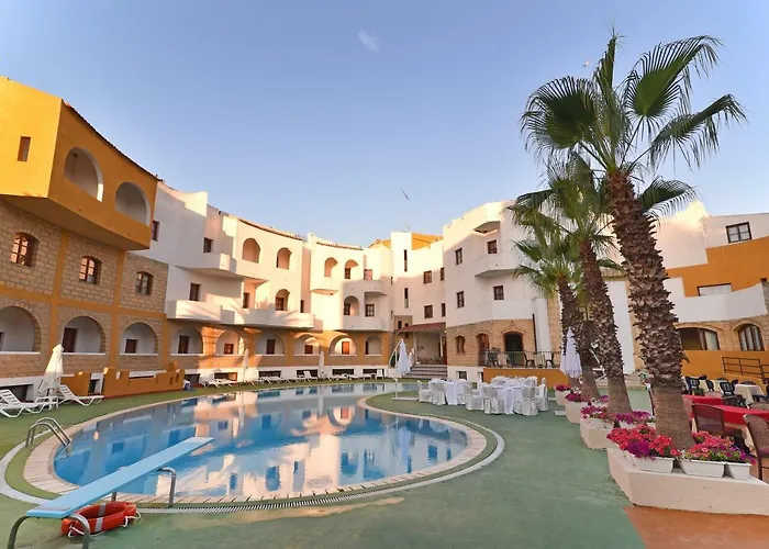 Hotel Akrabello