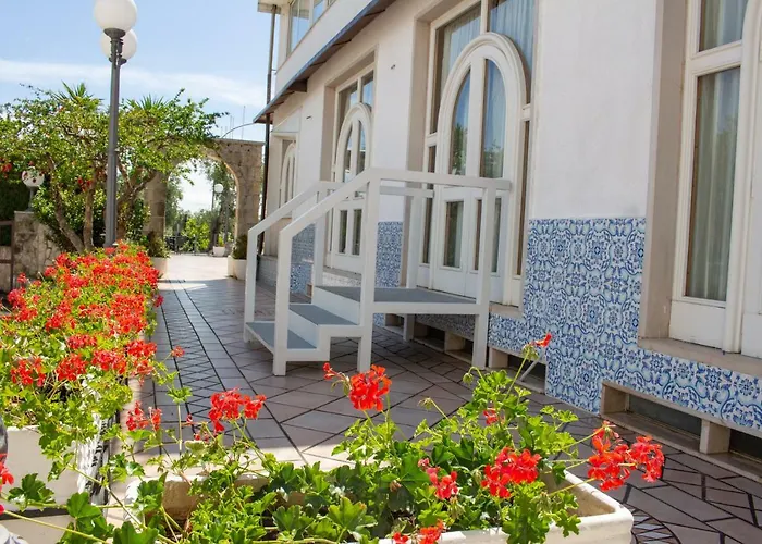 Hotel Apeneste