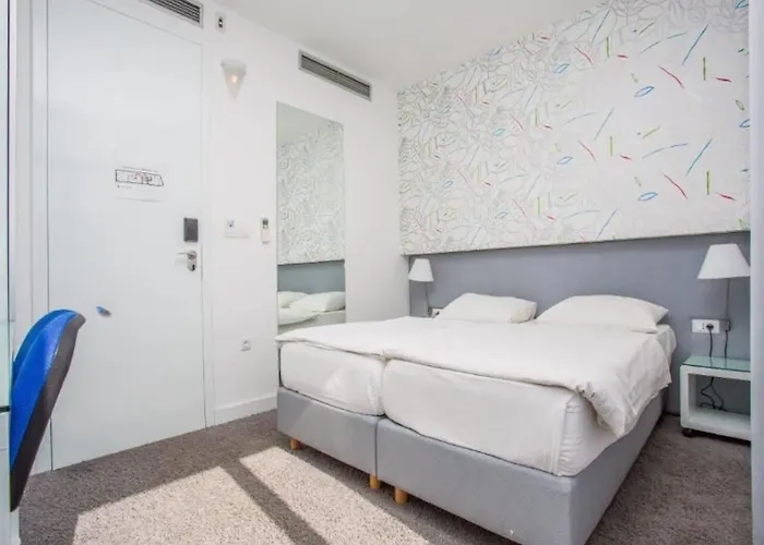 Jona Hotel Split