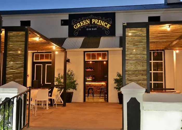 Swartberg Hotel, Cork Tree Collection