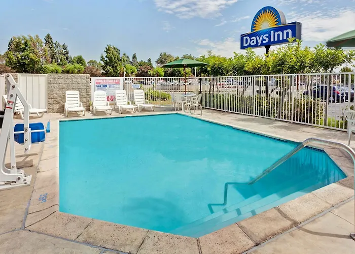 Days Inn By Wyndham Whittier Los Angeles
