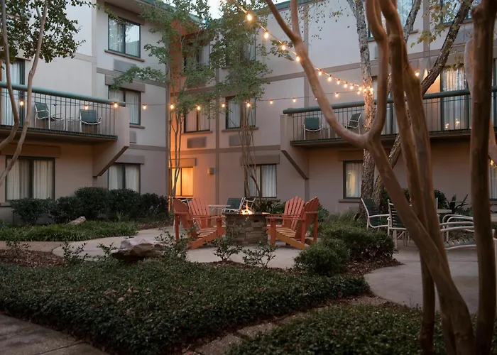 Cabot Lodge Jackson North