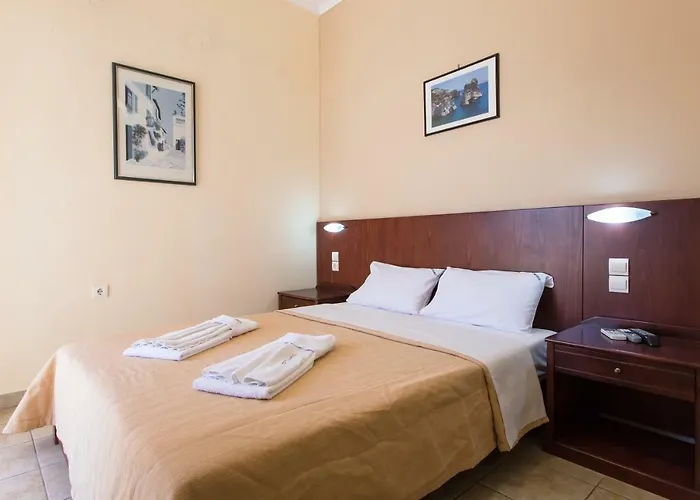 Glaros Hotel