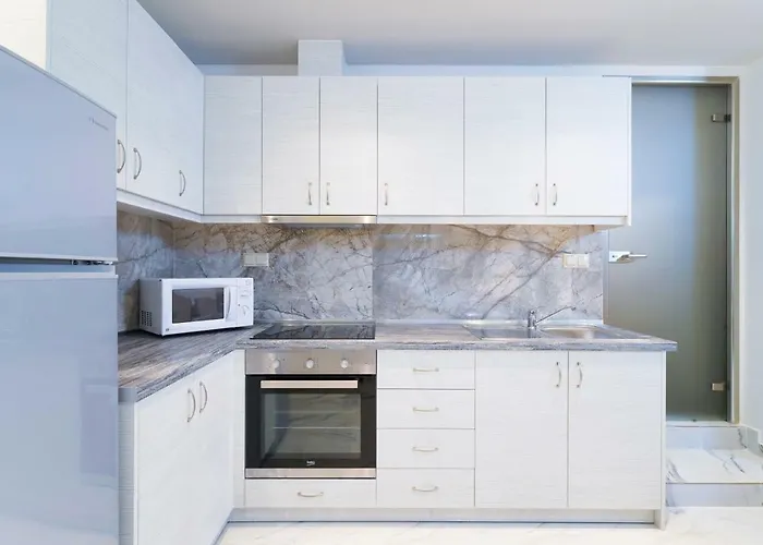 Eridon Suites