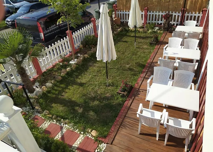 Adriani Inn