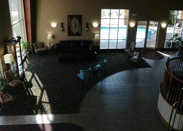 Precious Hotel