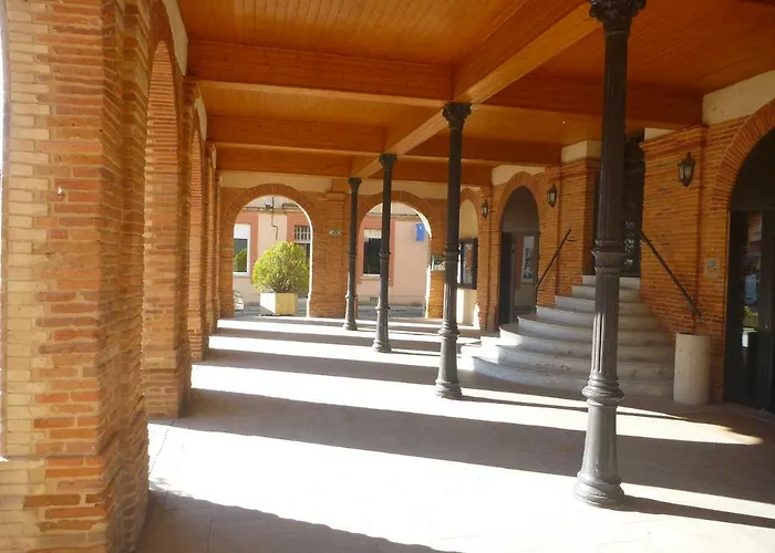 Au Coeur De Montastruc-La-Conseillere - Chambres D'Hotes