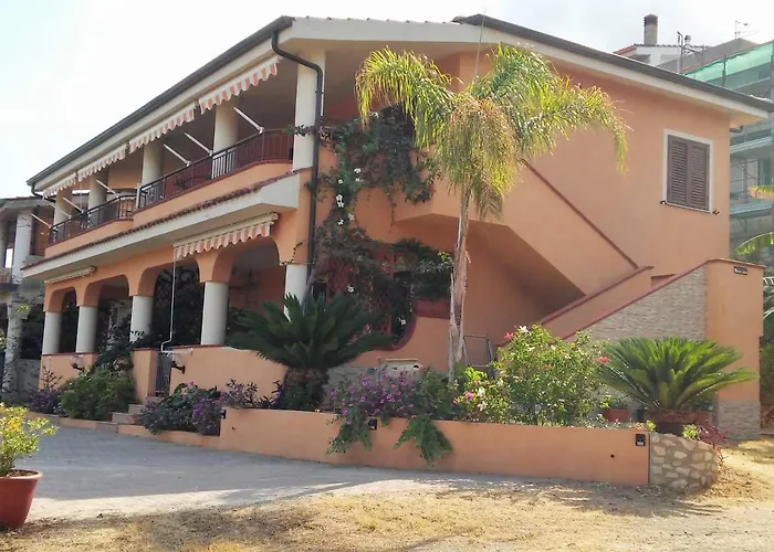 Villa Macria