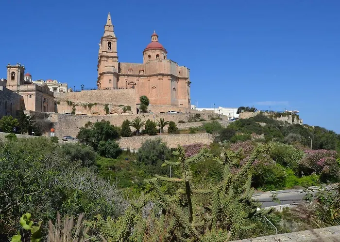 Mellieha Town Centre Bright & Spacious 3 Bedroom Apartment