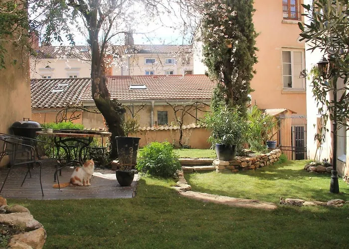 L'Atelier De Saint-Just
