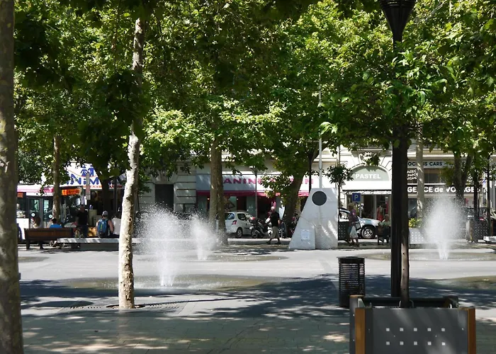 Vieille Ville 1 - Luca'S Apartment, 1 Bedroom, Max 2 Adults And 2 Kids
