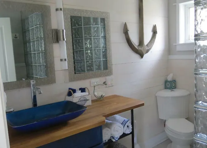 Tanbark Shores Guest Suite