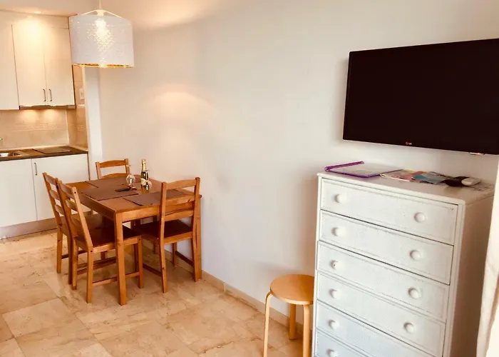 Fabulous Sea View Studio