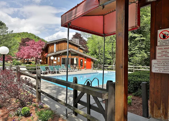 Cedarbrook Queen Studio 207