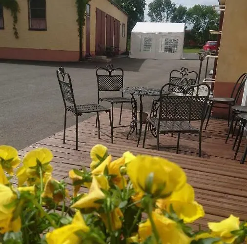 Boutique Hotelli Maakunta