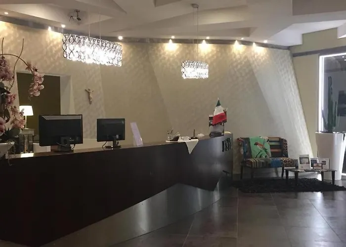Manhattan Village Hotel