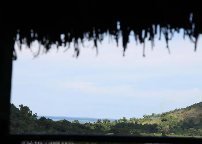 Les Bungalows D'Ambonara