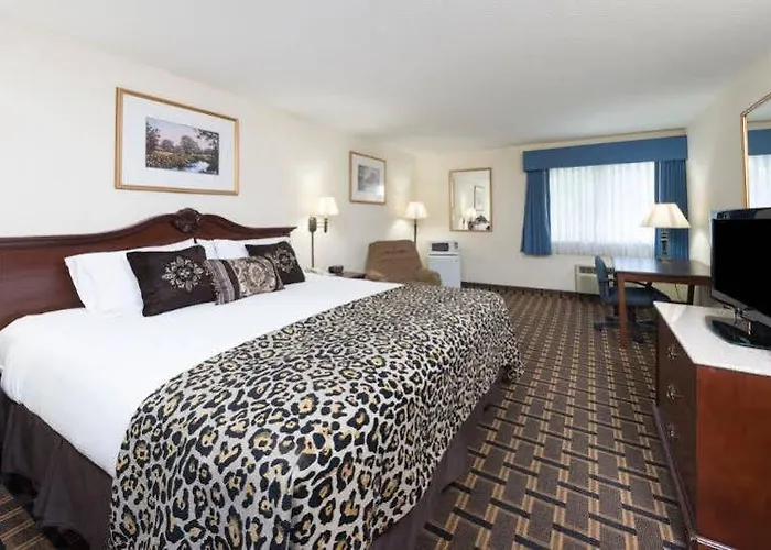 Baymont By Wyndham Osage Beach