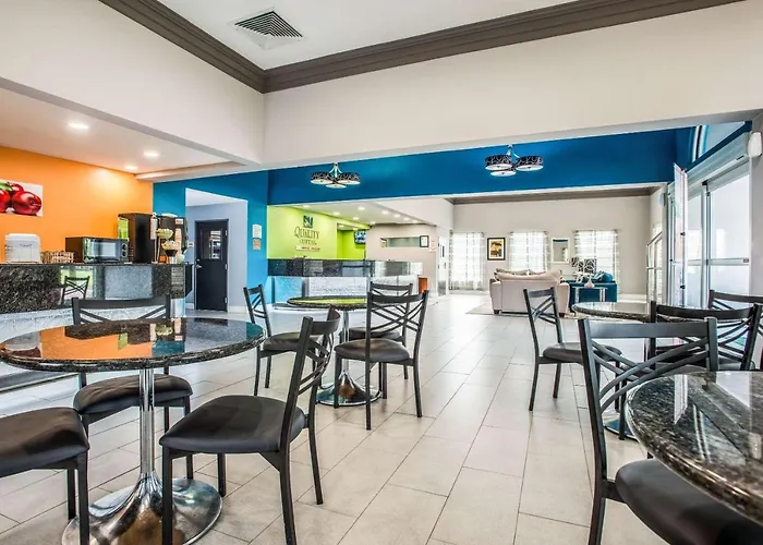 Quality Suites Lake Charles Downtown