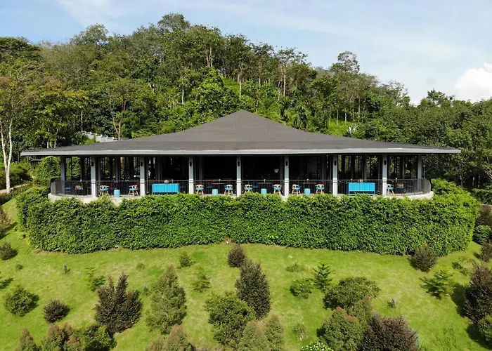 Khaolak Blue Sky Villa