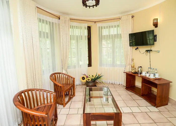 Man Mountain Villa