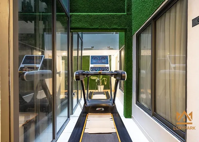 Luxy Park Hotel & Apartments City Centre