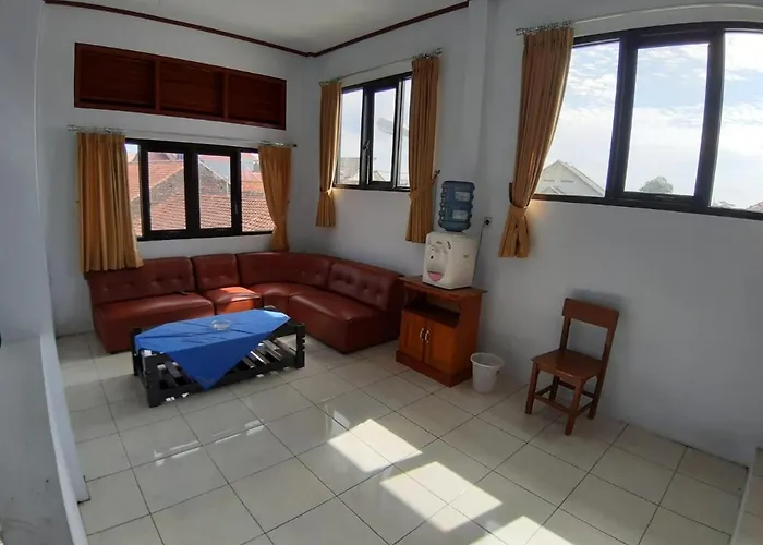 Oyo Life 2884 Wisma Jatnika Syariah