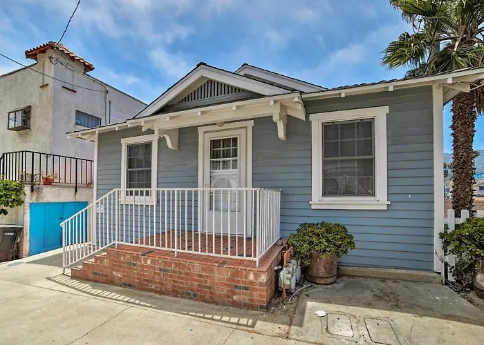 Walk To Beach: Condo W/ Patio On Catalina Island