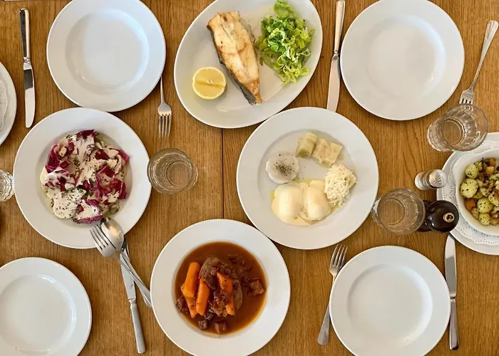 Newell Bistro And Rooms