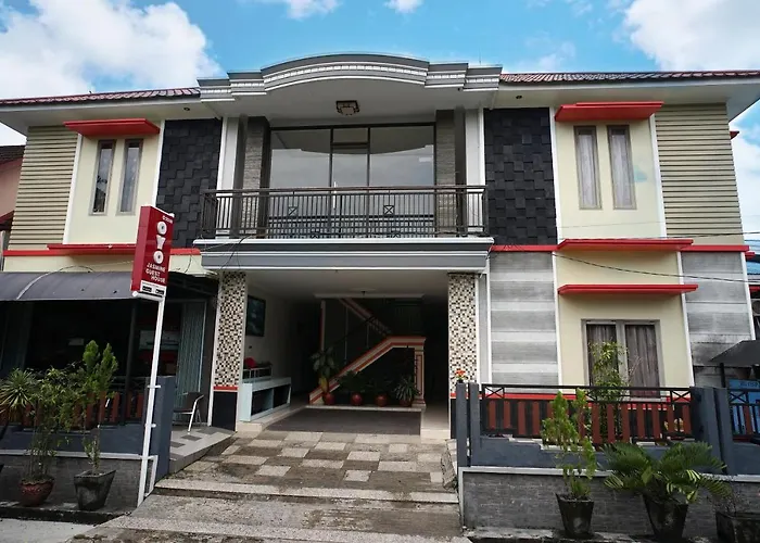 Oyo 2038 Jasmine Guest House Balikpapan
