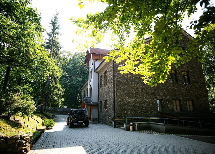 4 Evszak Hegyihotel
