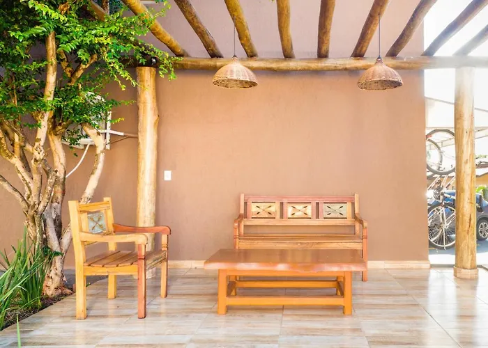 Oyo Athenas Apart Hotel