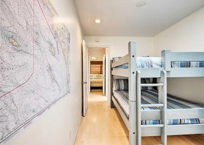 Central Catalina Cottage: Walk To Ferry & Eateries