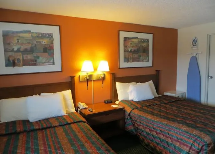 Days Inn By Wyndham Elk Grove Village O'Hare Airport West