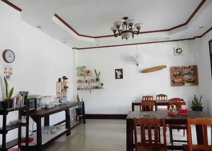 Vang Vieng Camellia Hotel