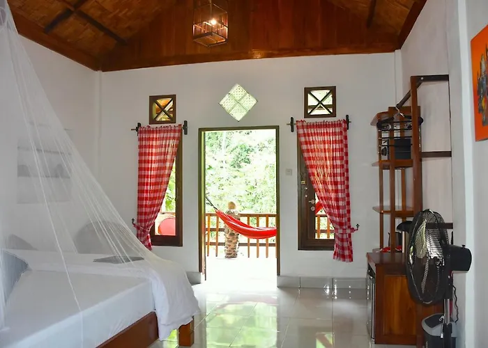 The Hangout@ Ecotravel