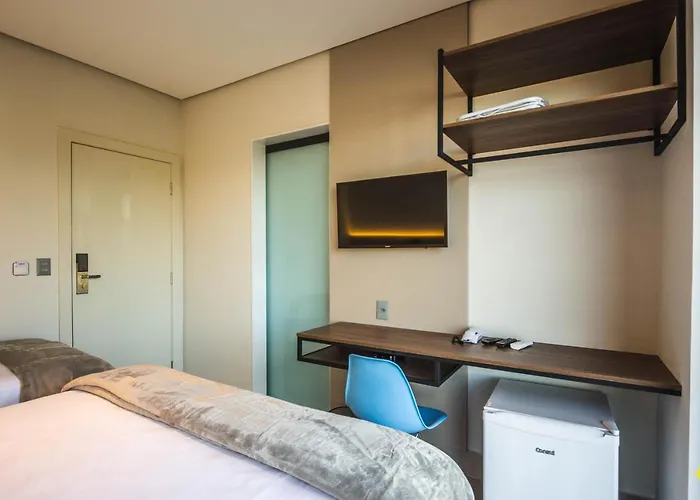Naim Hotel Capitolio