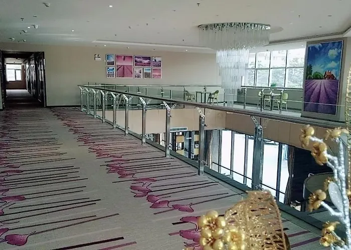 Lavande Hotel Yinchuan Railway Station Wanda