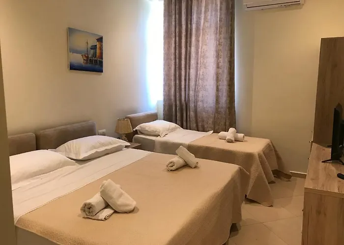 Deni'S Hotel